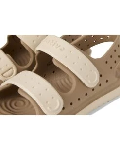 Native Shoes Kids Chase (Little Kid/Big Kid) | Sandals -Daily Wear Shop 616gTRUrA0L. AC SR736920