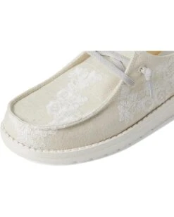 Hey Dude Wendy Floral Lace | Sneakers & Athletic Shoes -Daily Wear Shop 71HUJ0Sk2zL. AC SR736920