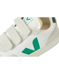 VEJA Kids Small V-90 Origanically Traced Leather (Little Kid/Big Kid) | Sneakers & Athletic Shoes -Daily Wear Shop 71Nj9l1kuOL. AC SR736920