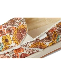 Sanuk Donna Floral Quilt | Flats -Daily Wear Shop 81TwfkzrIWL. AC SR736920