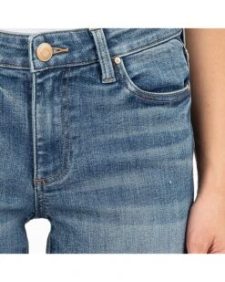 KUT from the Kloth Petite Catherine Boyfriend in Giving | Jeans -Daily Wear Shop 91rJV8yjqfL. AC SR736920